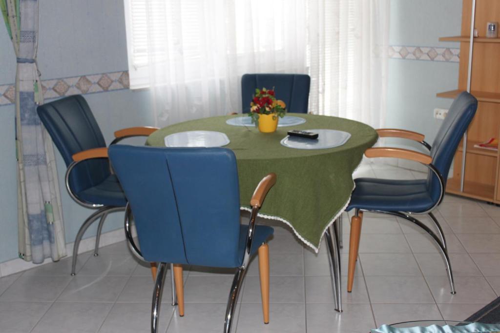 Orwa Apartmanok - Fenyofa Koez Zalakaros Pokój zdjęcie