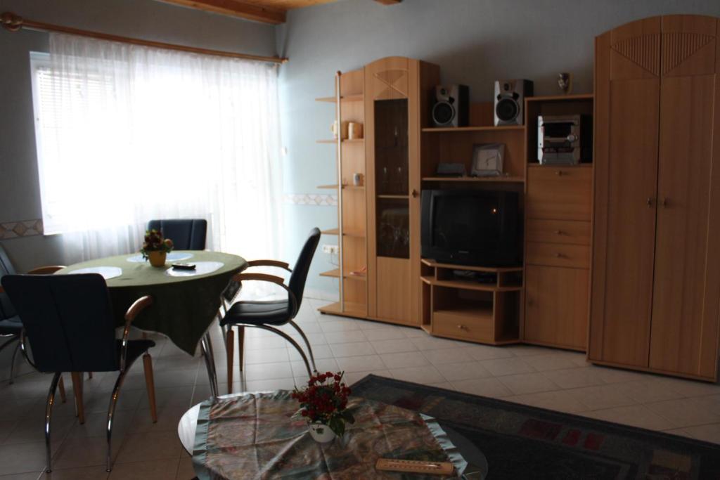 Orwa Apartmanok - Fenyofa Koez Zalakaros Pokój zdjęcie